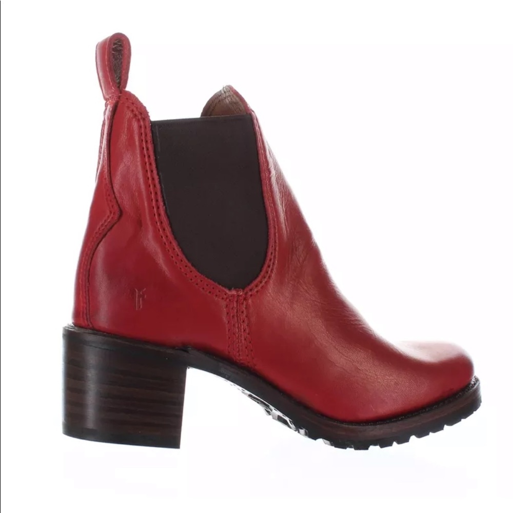 NWOB Frye Sabrina Chelsea boots Burns red size 11